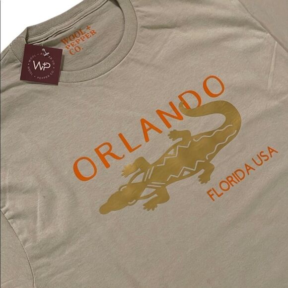 NWT Wool + Pepper Co. Orlando, FL Gator Unisex T-Shirt - Picture 3 of 3